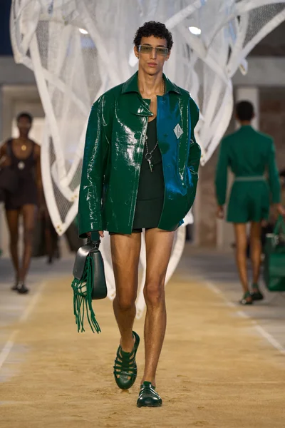 Look 35